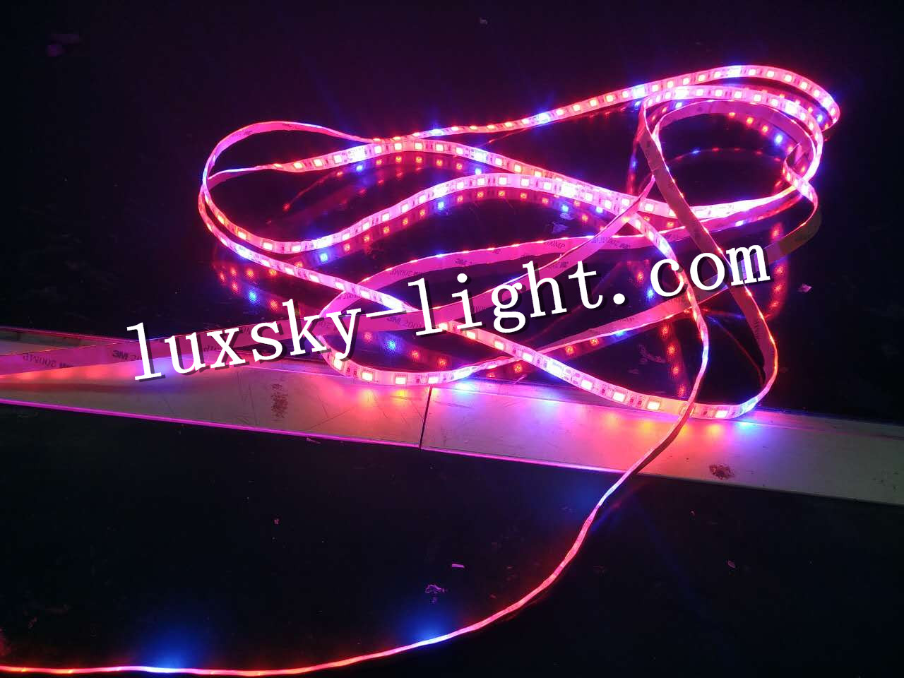 led grow light.jpg